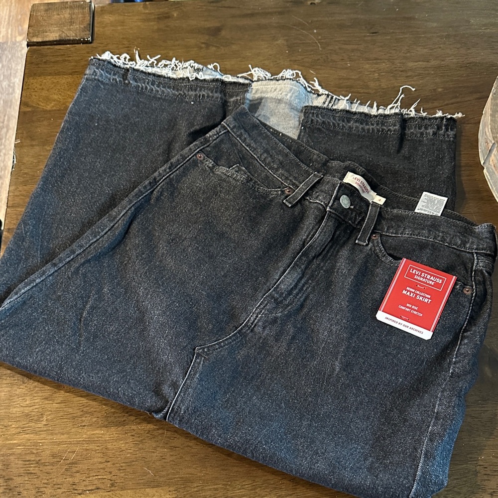 BNWT Levi Strauss Maxi Skirt